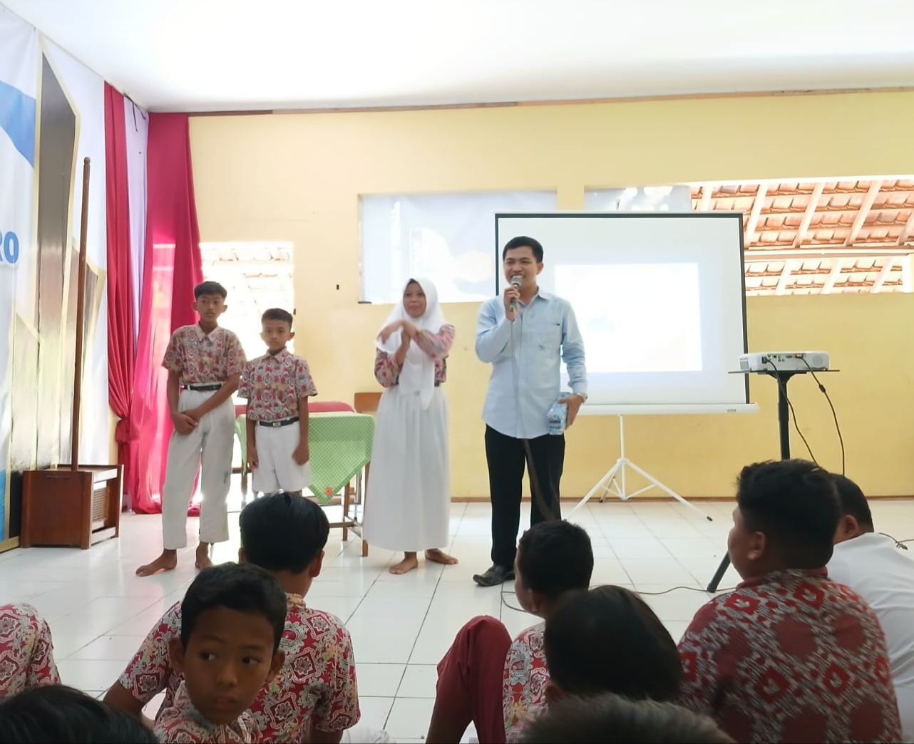 Gerakan Generasi Anti Bullying Siswa SMPN2 Wuryantoro Bareng STAIMAS Wonogiri