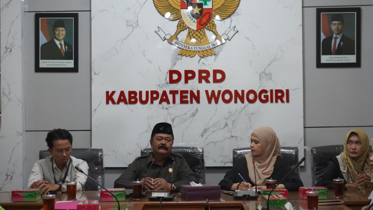 Dosen dan Mahasiswa HTN STAIMAS Wonogiri Kunjungi DPRD, Bahas IPM hingga Pencegahan Pelecehan Seksual di Dunia Pendidikan